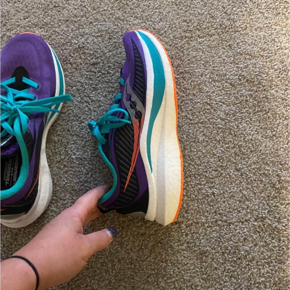 Womens Saucony Endorphin Speed 2